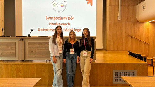 Przedstawicielki Studenckiego Koła Inwestycyjnego „Free Market Union” na Sympozjum Kół Naukowych Uniwersytetu Łódzkiego