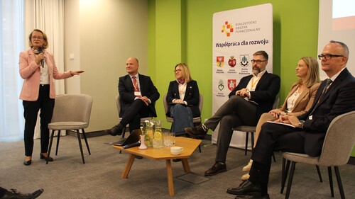 Zarządzanie przyszłością – eksperci UwB o wyzwaniach rozwoju regionu